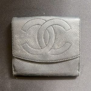 Authentic Chanel Wallet Unisex